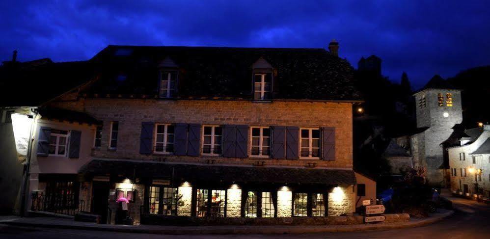 Logis Hotel Restaurant L'Auberge Du Chateau Muret-le-Château Esterno foto