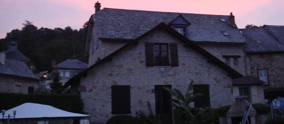 Logis Hotel Restaurant L'Auberge Du Chateau Muret-le-Château Esterno foto