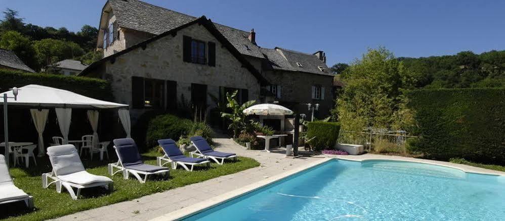 Logis Hotel Restaurant L'Auberge Du Chateau Muret-le-Château Esterno foto