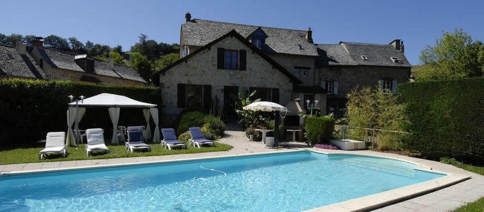 Logis Hotel Restaurant L'Auberge Du Chateau Muret-le-Château Esterno foto